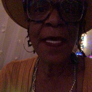 Meet your Posher, Debra